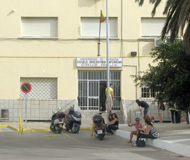 Puerta Escuela Universitaria enfermería Ceuta